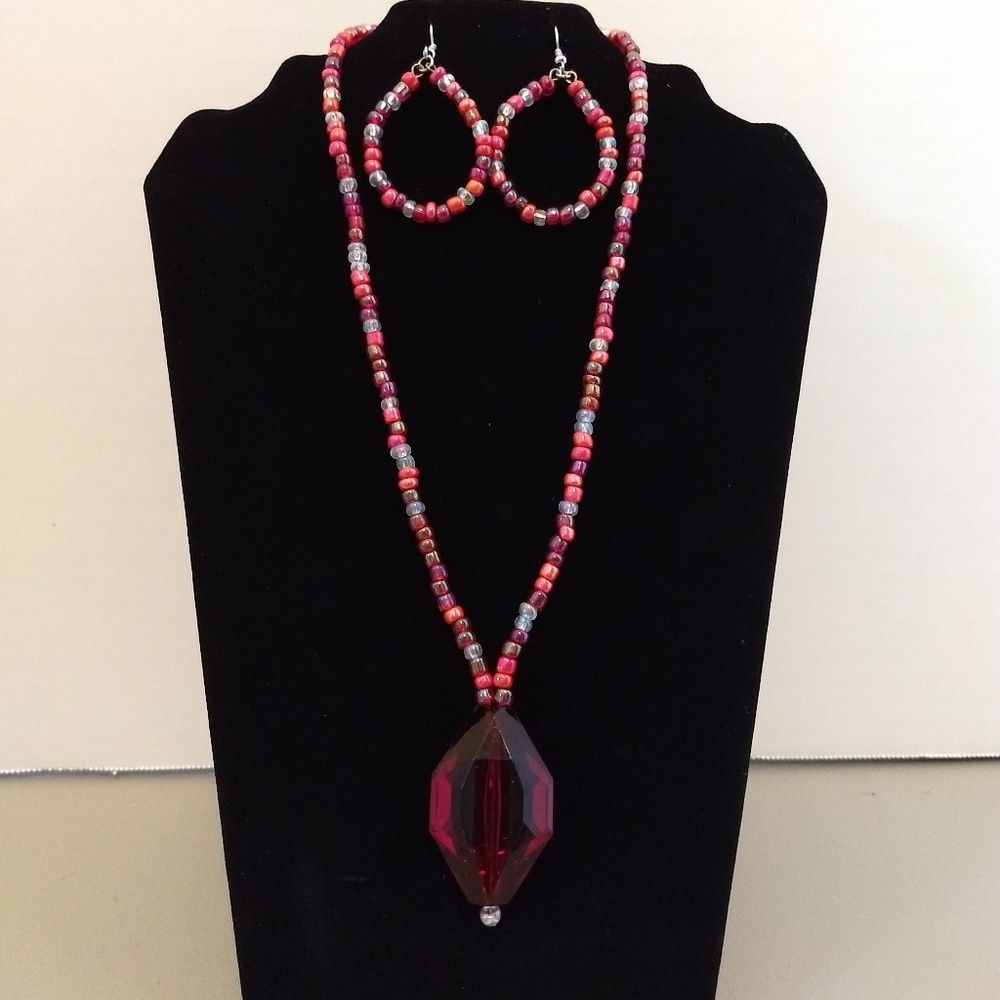Necklace And Earring Set